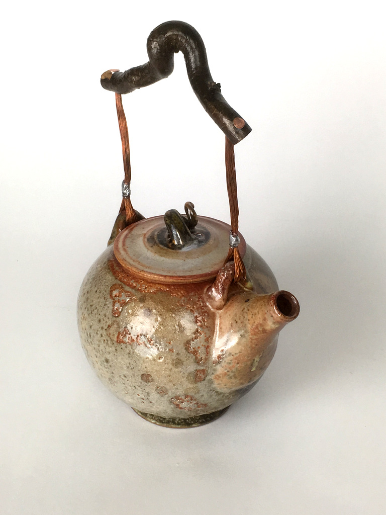 Gold shino teapot